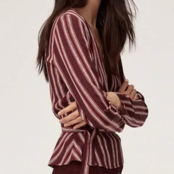 Like new Aritzia Wilfred Free Shannon Wrap blouse XXS - Picture 3 of 12